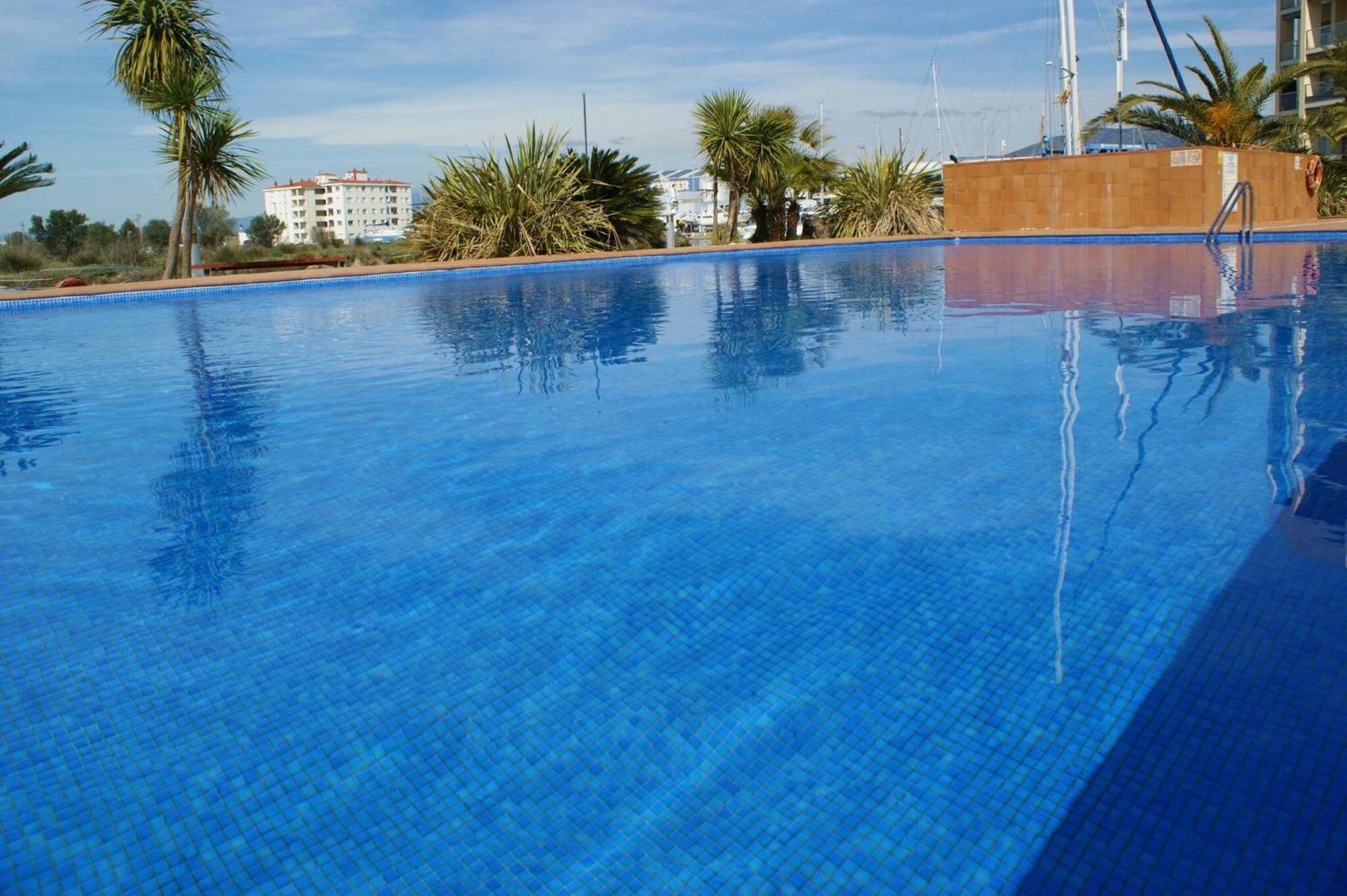 Precioso Piso Con Vista Al Canal Y Piscina En Roses Av-69 Экстерьер фото