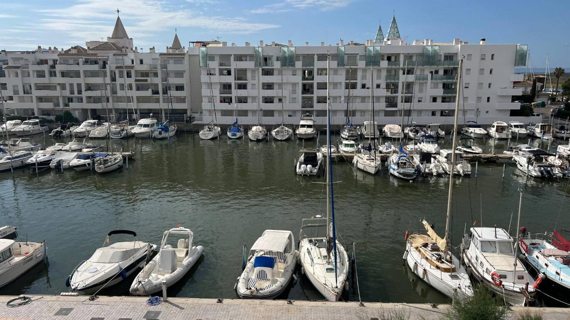 Precioso Piso Con Vista Al Canal Y Piscina En Roses Av-69 Экстерьер фото
